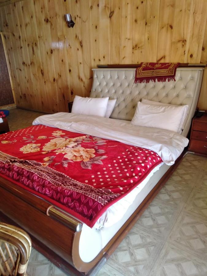 Swiss Wood Cottages Naran Exteriör bild